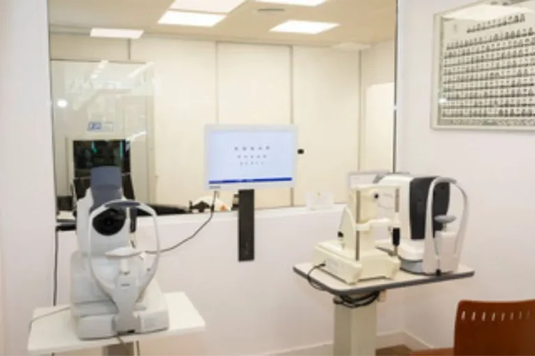 Gafas progresivas en Denia. Óptica Espai Visual