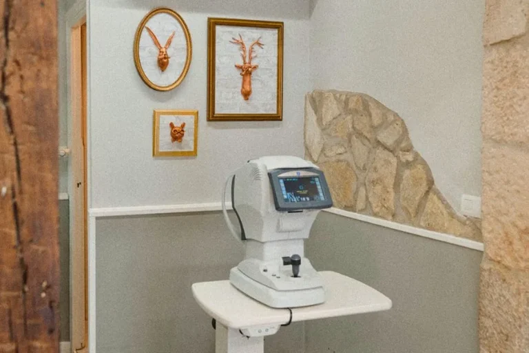 Tecnología Centro Óptica San Juan. Óptica Plan VEO en Burgos