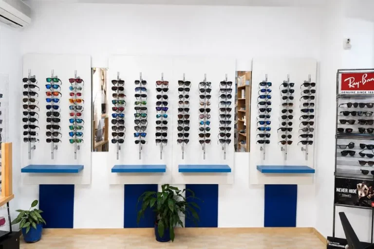 gafas de sol en villaverde bajo. Ópticas Emi